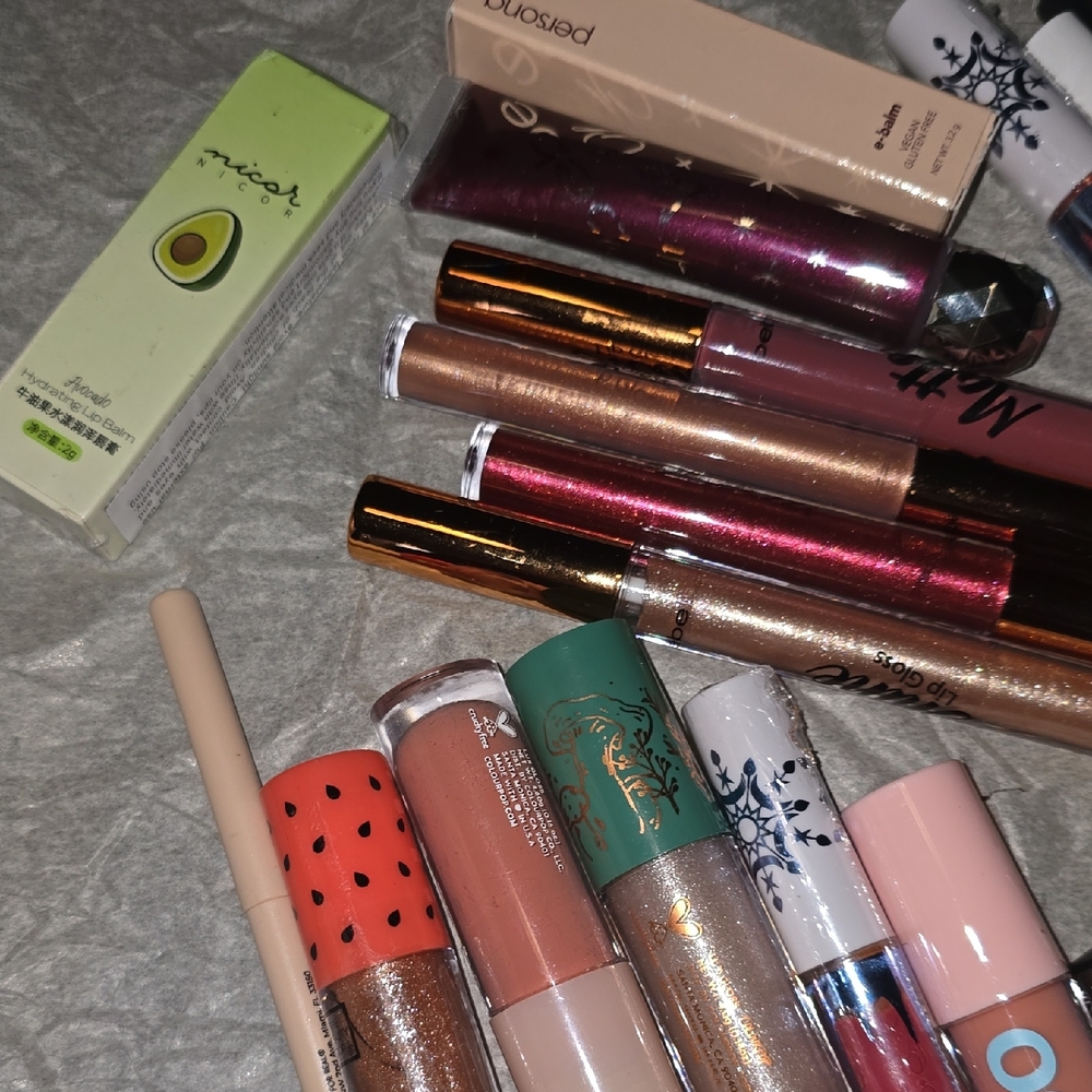 ♡♡♡ Assorted Lipstick and Lip Gloss Set Including Dior Disney Too Faced And MORE - Picture 4 of 11